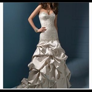 Alfred Angelo Couture Wedding Dress, Style 812